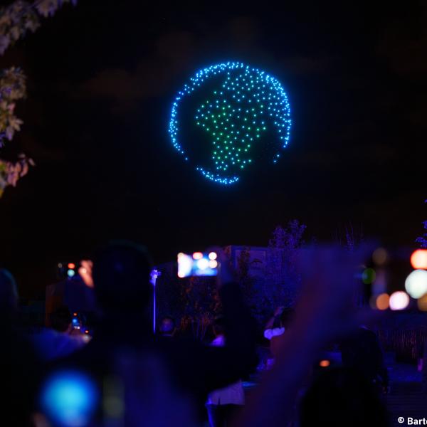 Droneshow_Fårup Sommerland_Høstfest_Lysfald2025