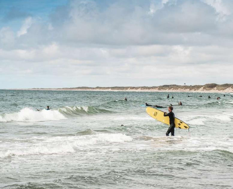 Surfere i Klitmøller